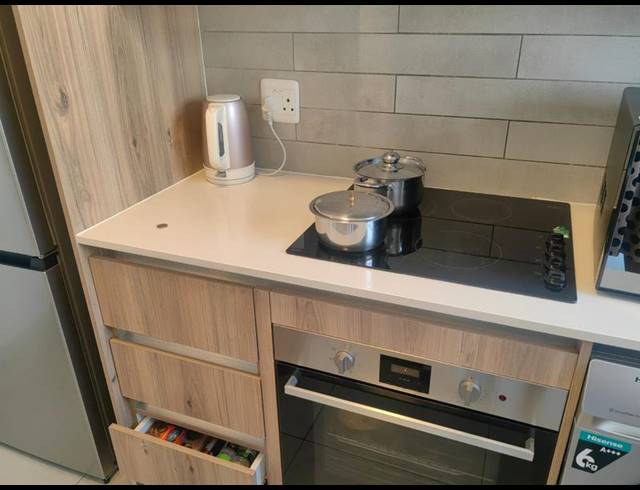 2 BEDROOM PROPERTY TO RENT IN SHERE